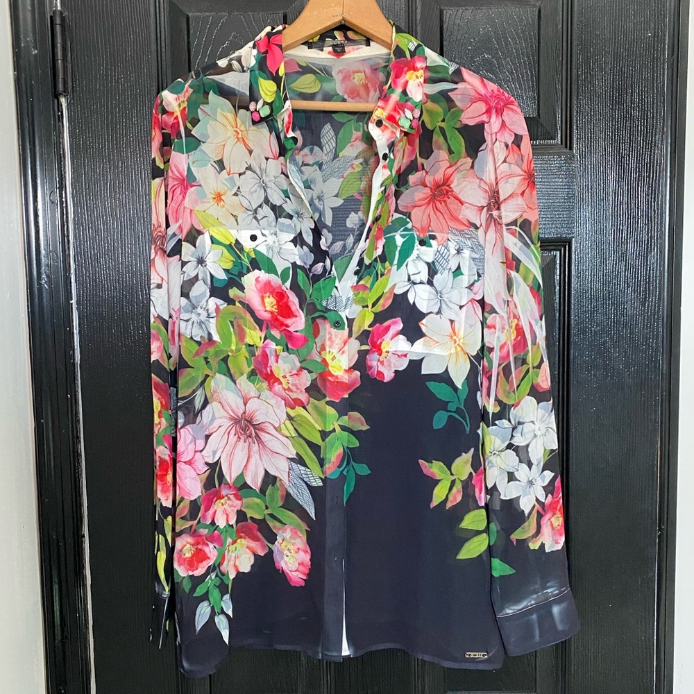 GUESS? Tropical Floral Double Pocket Transparent Button Up w/ embellished collar